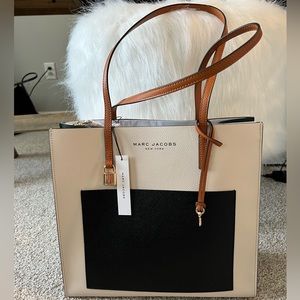 Marc Jacobs Women’s Grind Leather Tote